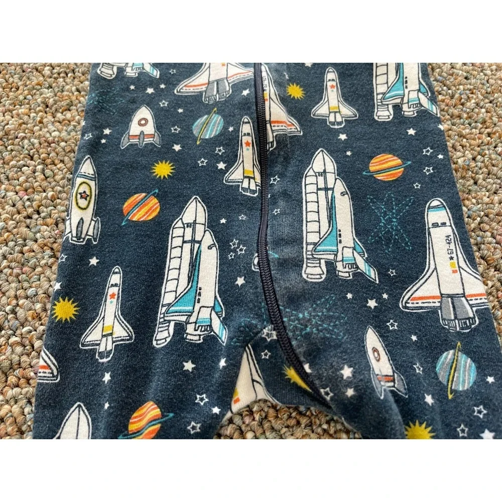 The Children's Place Boys Rocket Ship Zip Up Sleeper 0-3M